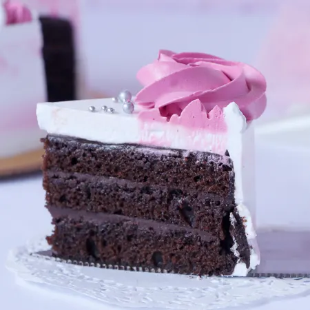 Delicious Chocolate Cake with Premium Frosting (Half Kg)