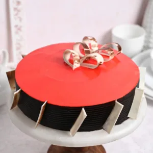 Round Choco Strawberry Cake